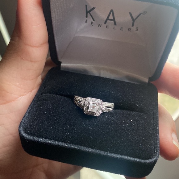 Jewelry - 10k White Gold Diamond Engagement Ring